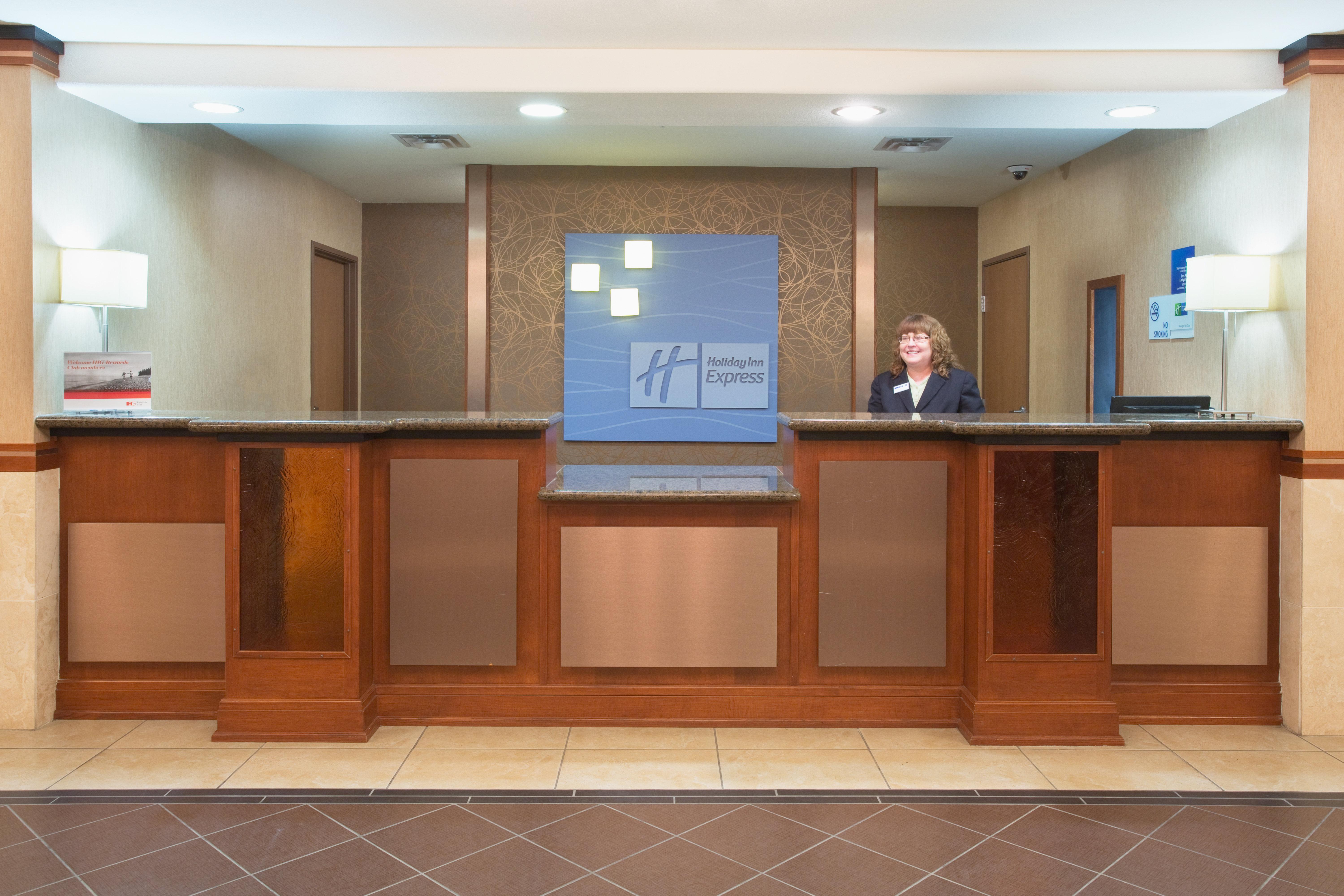 Holiday Inn Express And Suites Los Alamos Entrada Park By Ihg Экстерьер фото