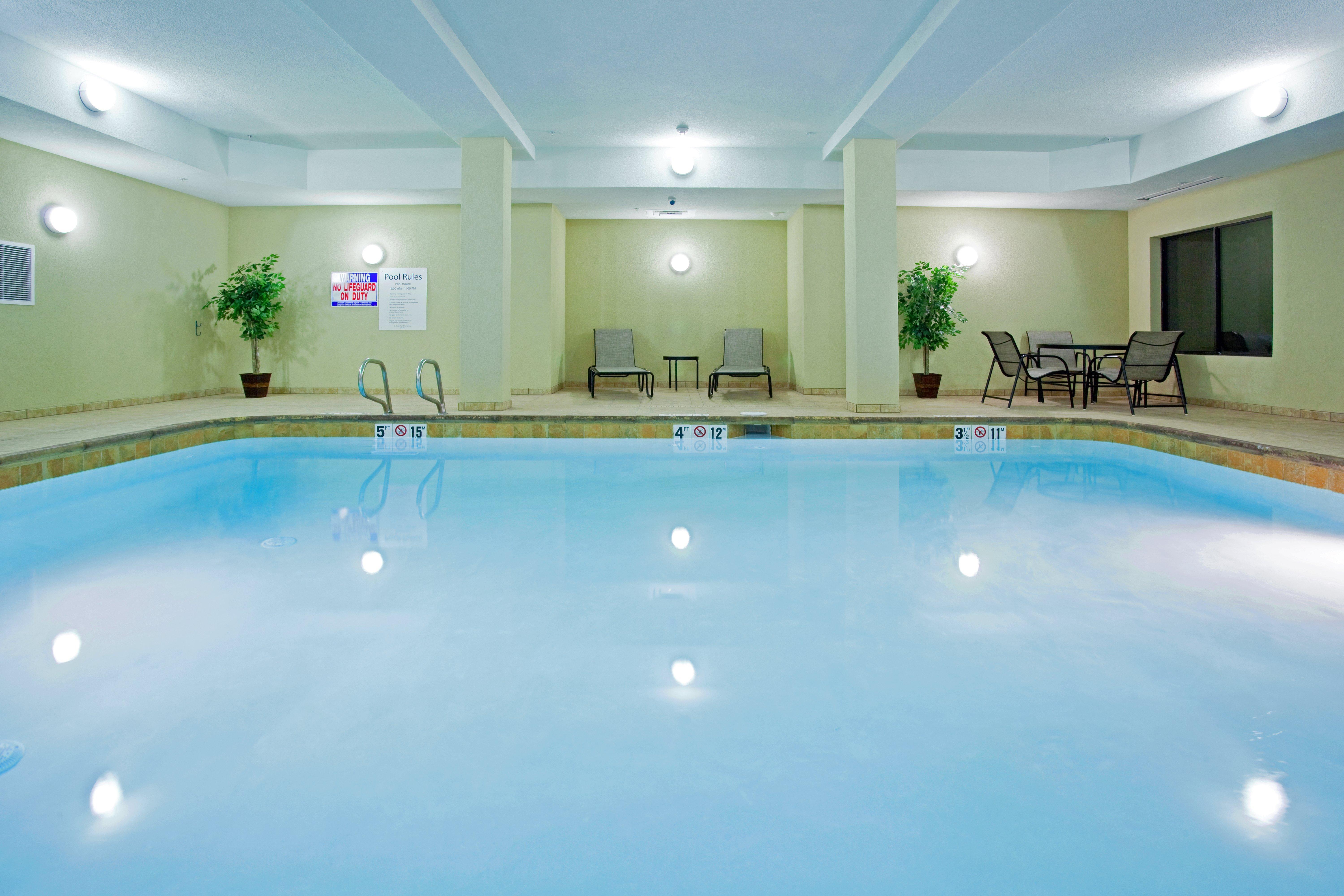 Holiday Inn Express And Suites Los Alamos Entrada Park By Ihg Экстерьер фото