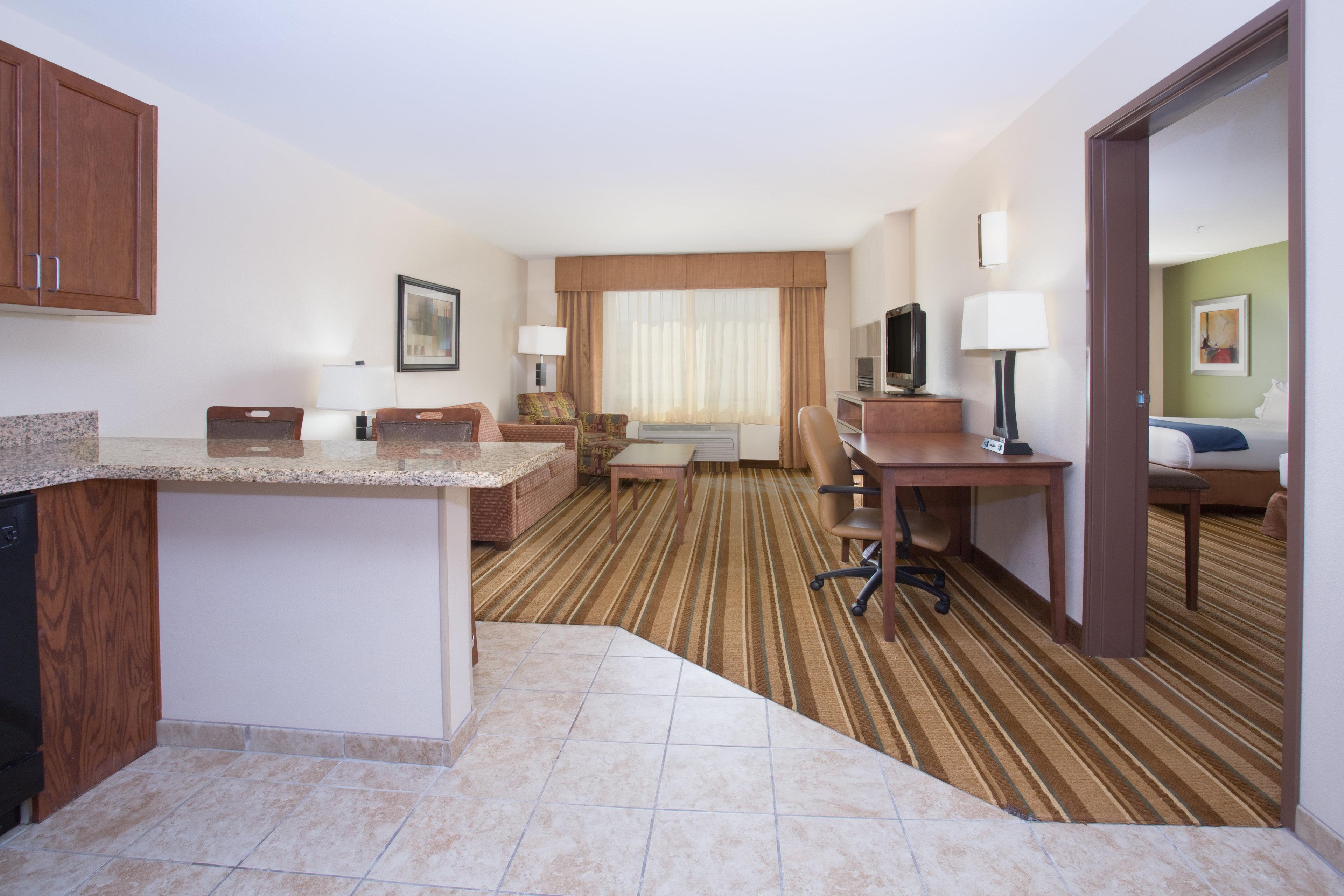 Holiday Inn Express And Suites Los Alamos Entrada Park By Ihg Экстерьер фото