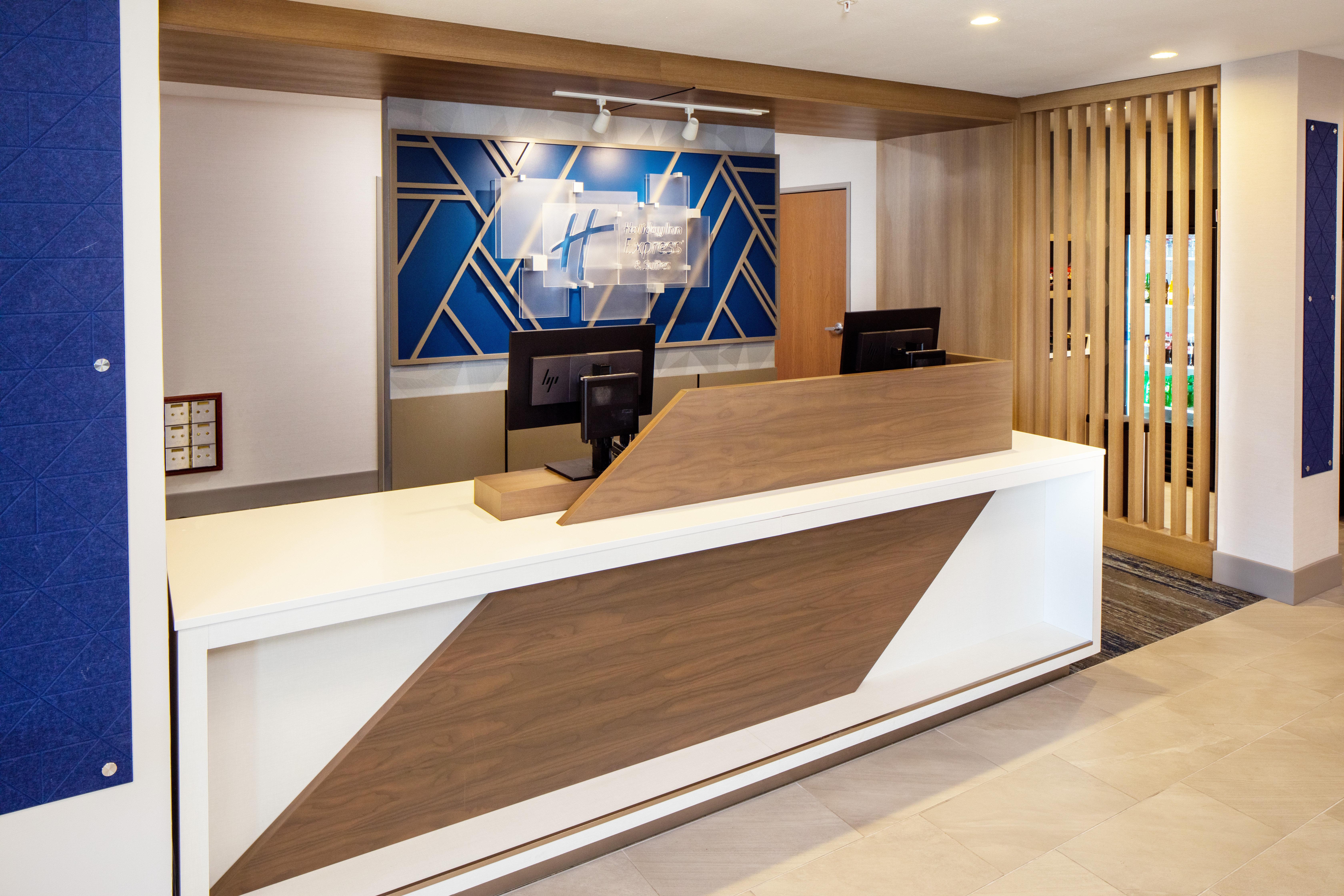 Holiday Inn Express And Suites Los Alamos Entrada Park By Ihg Экстерьер фото