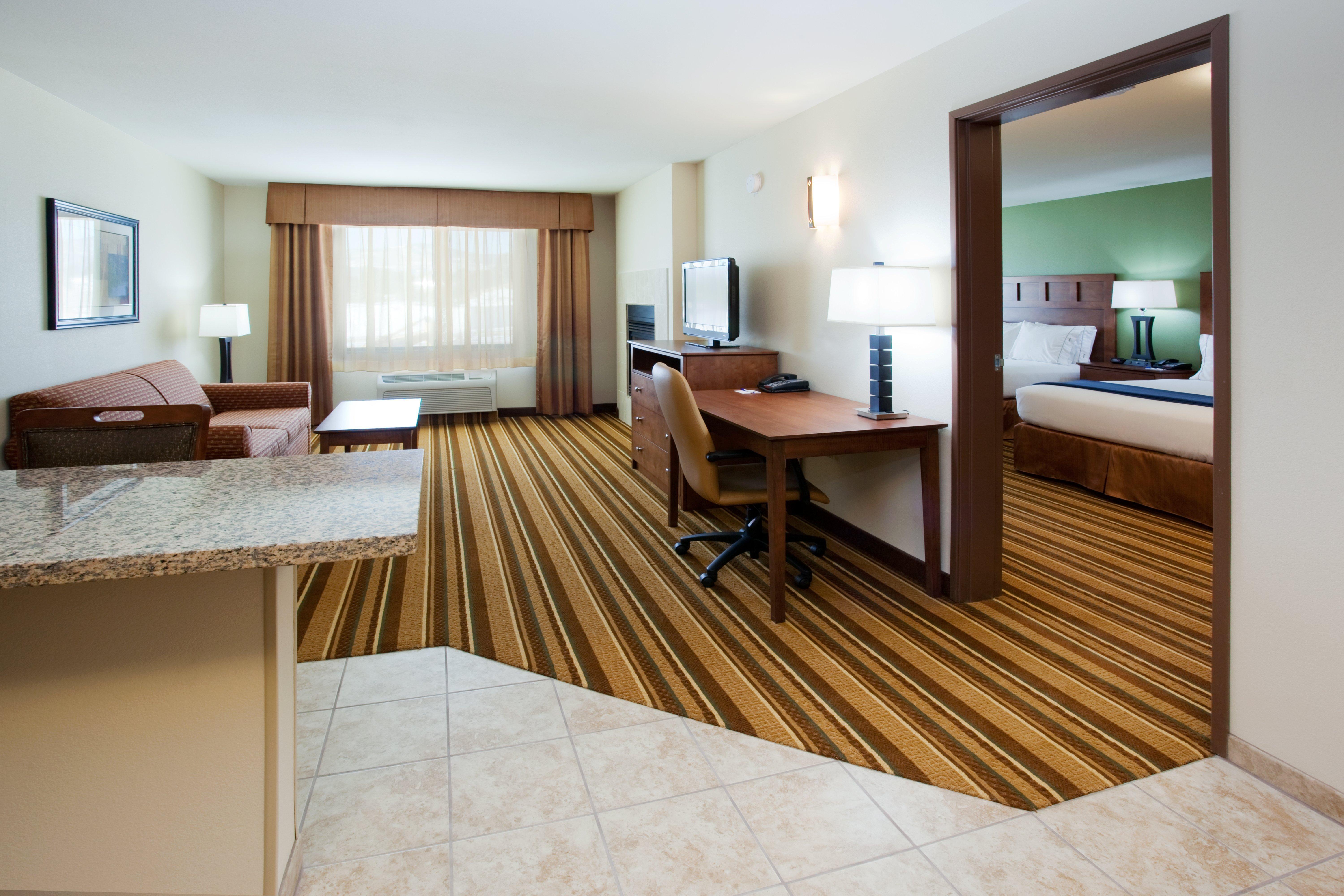 Holiday Inn Express And Suites Los Alamos Entrada Park By Ihg Экстерьер фото